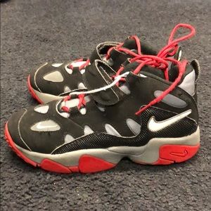 Boy Nike gym shoes